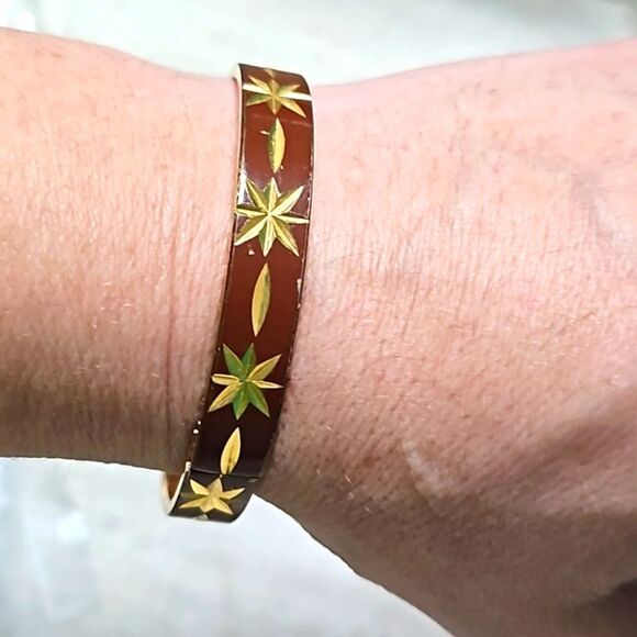 Vintage Gold Plated Diamond Cut Jerusalem Star Bangle Bracelet - Picture 8 of 10
